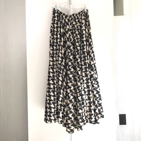 mix nouveau Dresses & Skirts - Black and White Maxi skirt